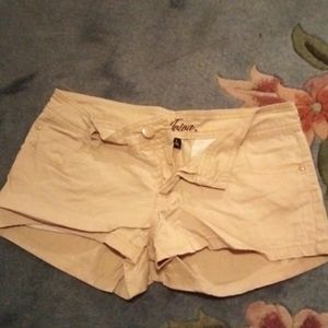 Aviva shorts size 25